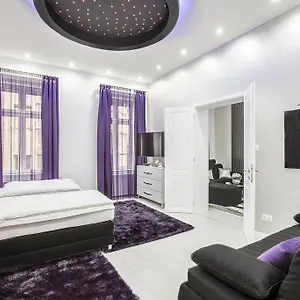 https://opera-luxory-suite.inbudapesthotels.com